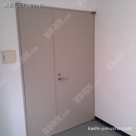貸室入口