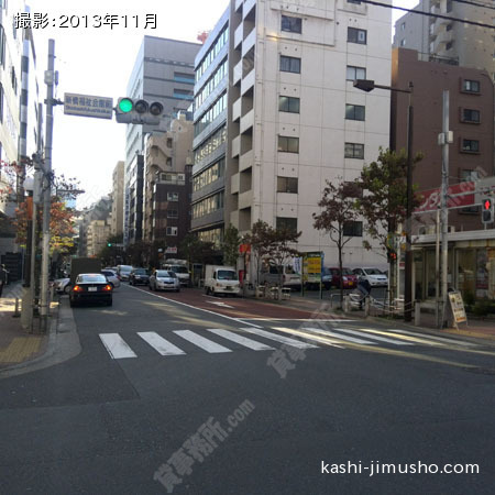 前面道路（赤レンガ通り）
