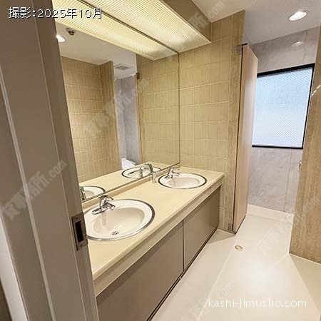 女性トイレ 女性トイレ