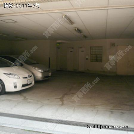  駐車場