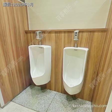 男性トイレ
