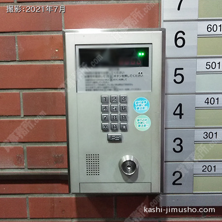 インターホン