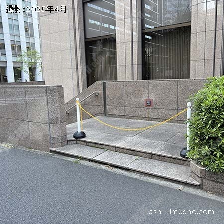 地下区画入口
