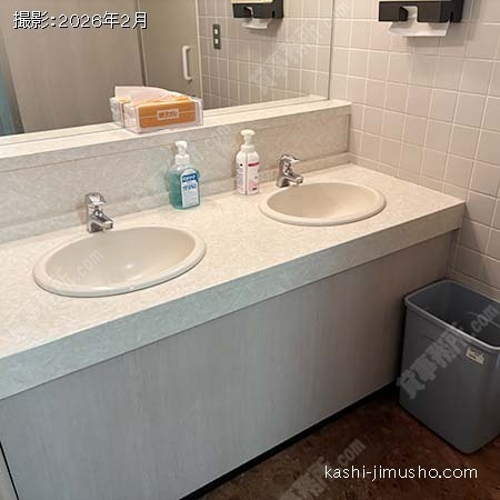 女性トイレ 女性トイレ