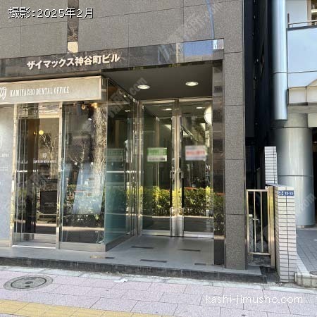 ビル入口
