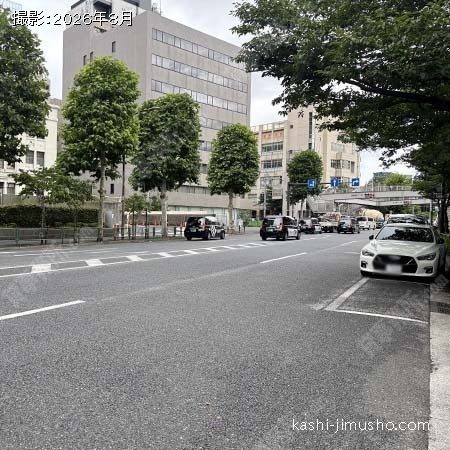 前面道路(愛宕下通り) 前面道路(愛宕下通り)