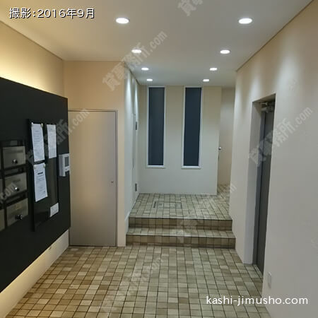 エントランスホール