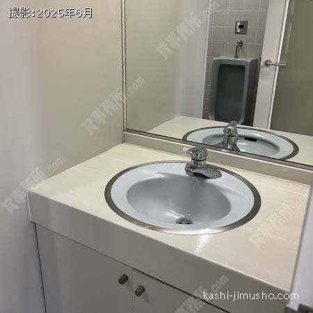 男性トイレ