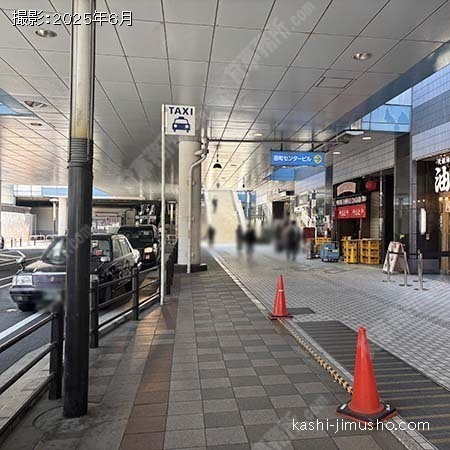前面歩道
