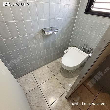 男性トイレ