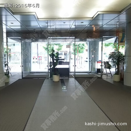 エントランス２