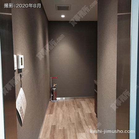 給湯室入口 給湯室入口