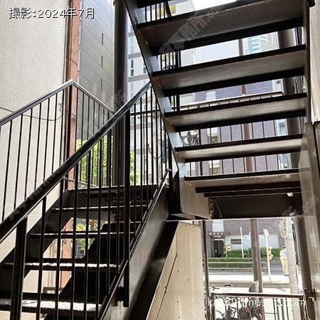 共用階段