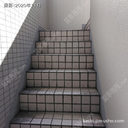 共用階段