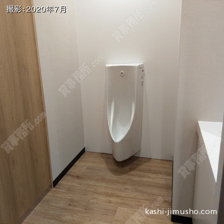 男性トイレ