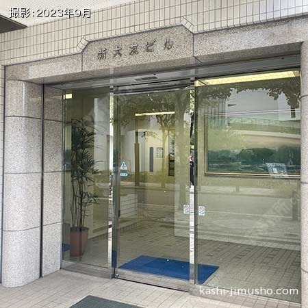 ビル入口 ビル入口
