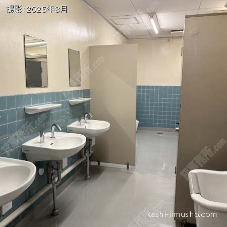男性トイレ