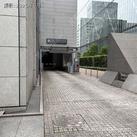 駐車場入口