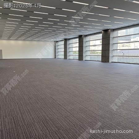 貸室内(2階199.93坪)