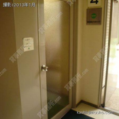 貸室入口