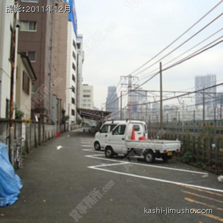  駐車場