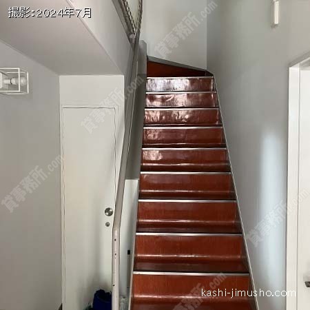 共用階段