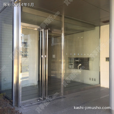 ビル入口 ビル入口