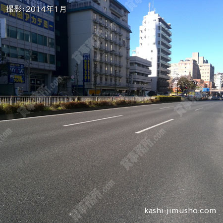 前面道路(桜田通り) 前面道路(桜田通り)
