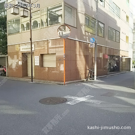 ビル正面