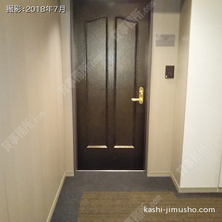 貸室入口(12階121号室)
