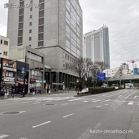 前面道路(白山通り)