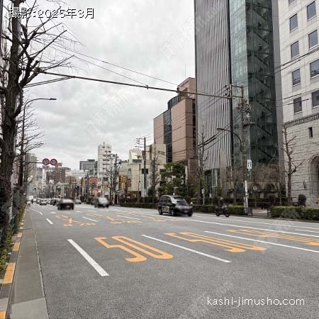 前面道路(白山通り)