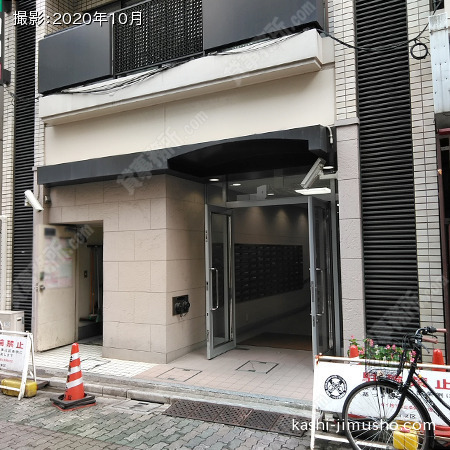 ビル入口