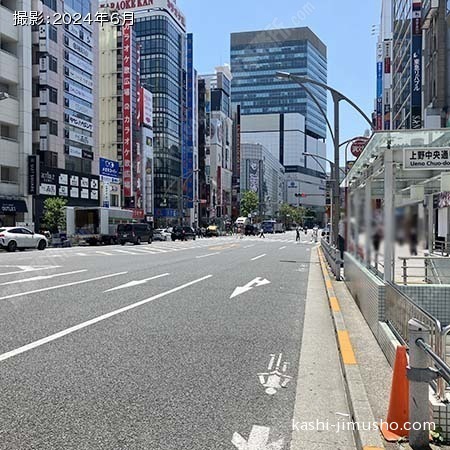 前面道路(中央通り)