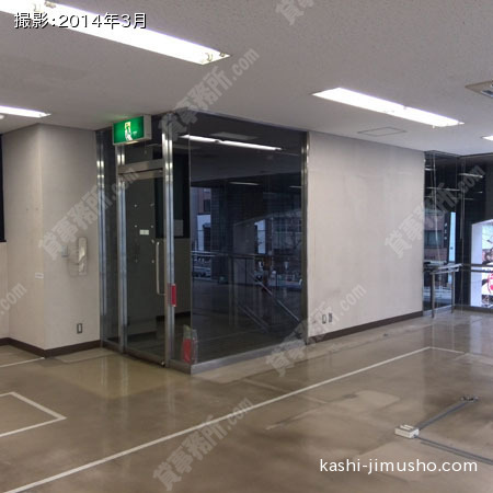 貸室入口(2階)