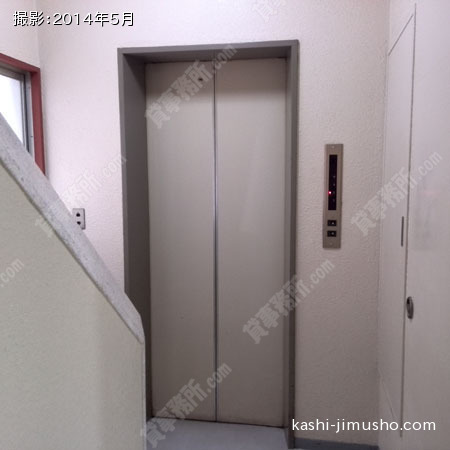 各階のエレベーターホール