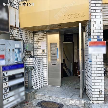 ビル入口