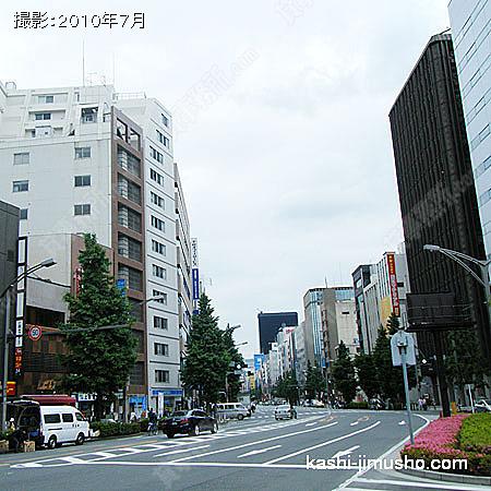 前面道路（中央通り）