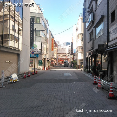 前面道路(JR方面) 前面道路(JR方面)