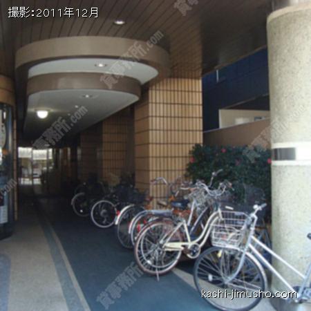  ビル入口