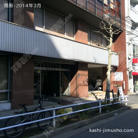 ビル正面