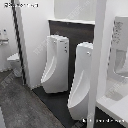 男性トイレ