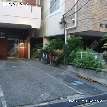  ビル正面