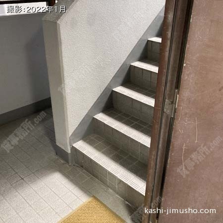 共用階段