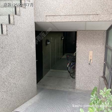 ビル入口