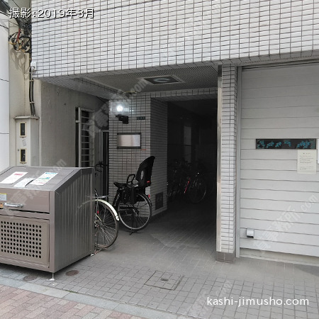 ビル入口