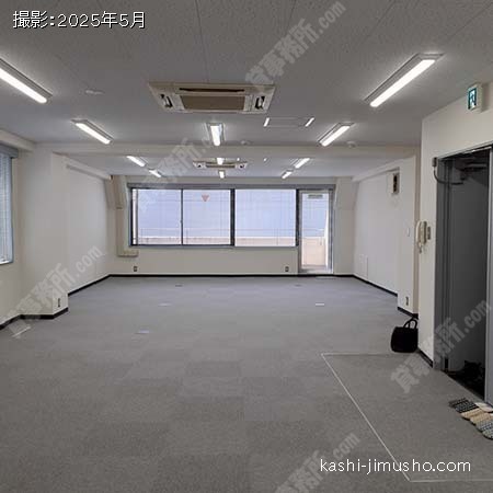 貸室内(8階)