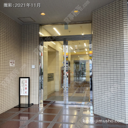 ビル入口