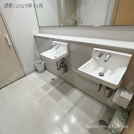 男性トイレ 男性トイレ