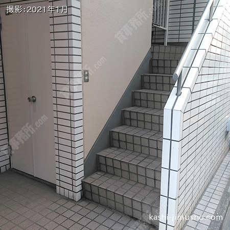 共用階段